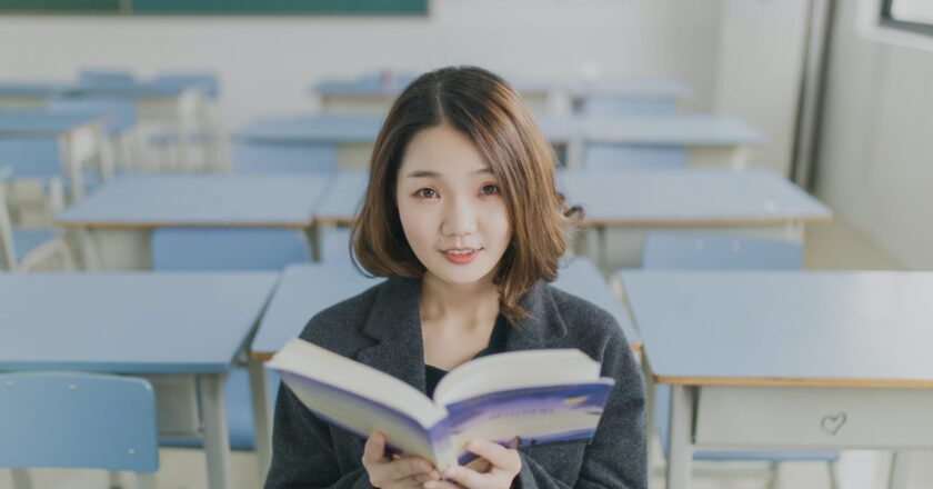 Should I Learn Korean or Japanese? A Guide to Choosing the Language to Learn